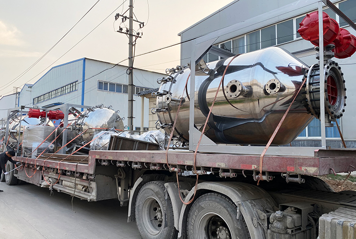 旭阳粮油机械设计制造的5000KG核桃油精炼生产线发往新疆阿克苏